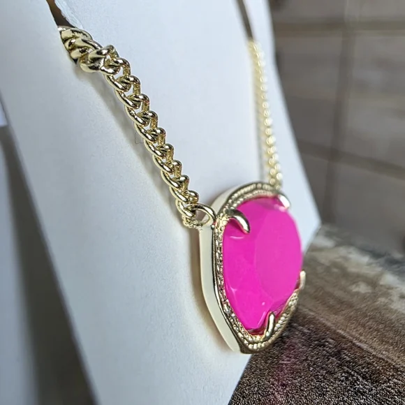 Kendra Scott Gold Necklace with Pink Pendant - Picture 4 of 5